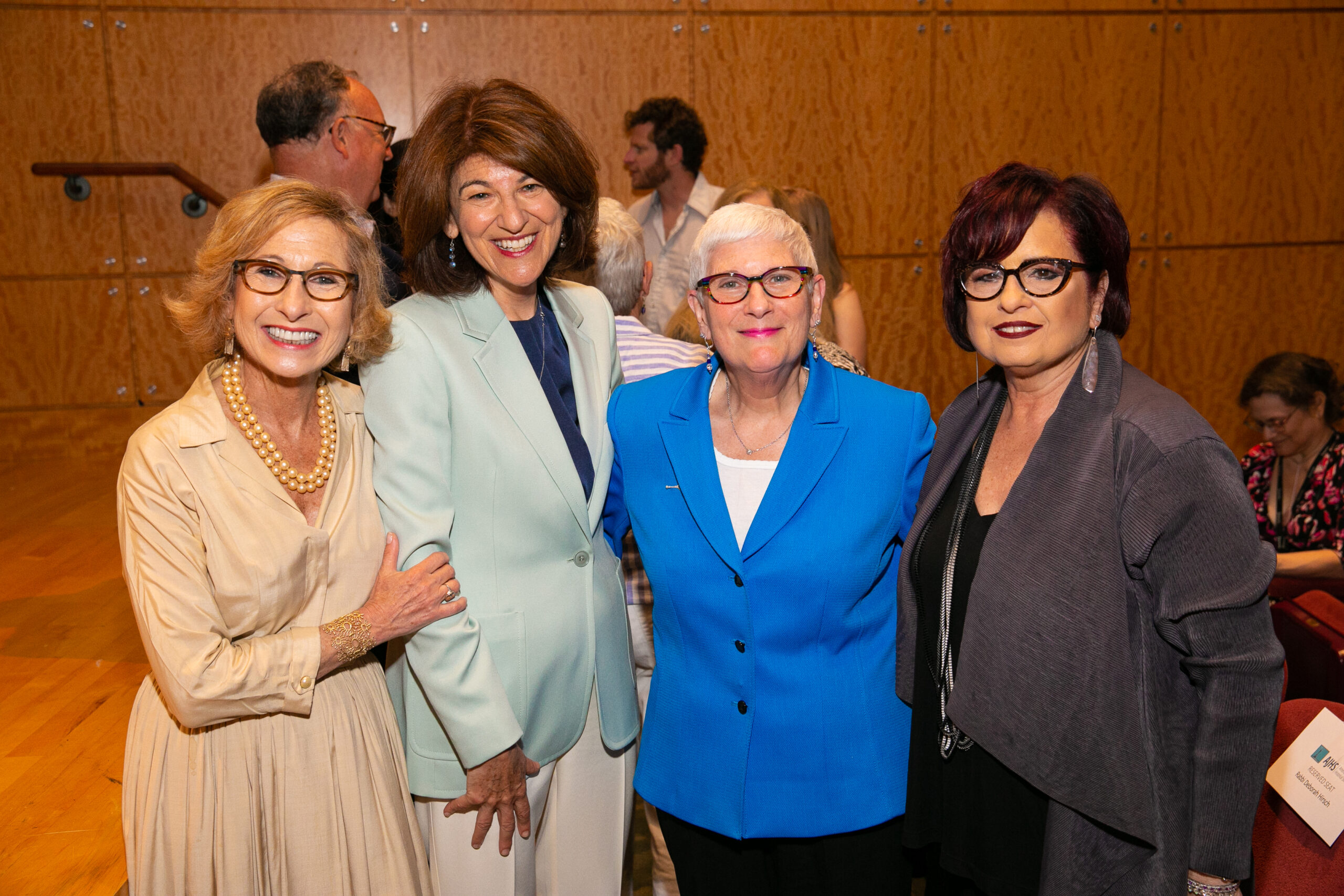 Julie with Rabbi Deborah Hirsch and Ilsa (left) and Lisa Klinghoffer